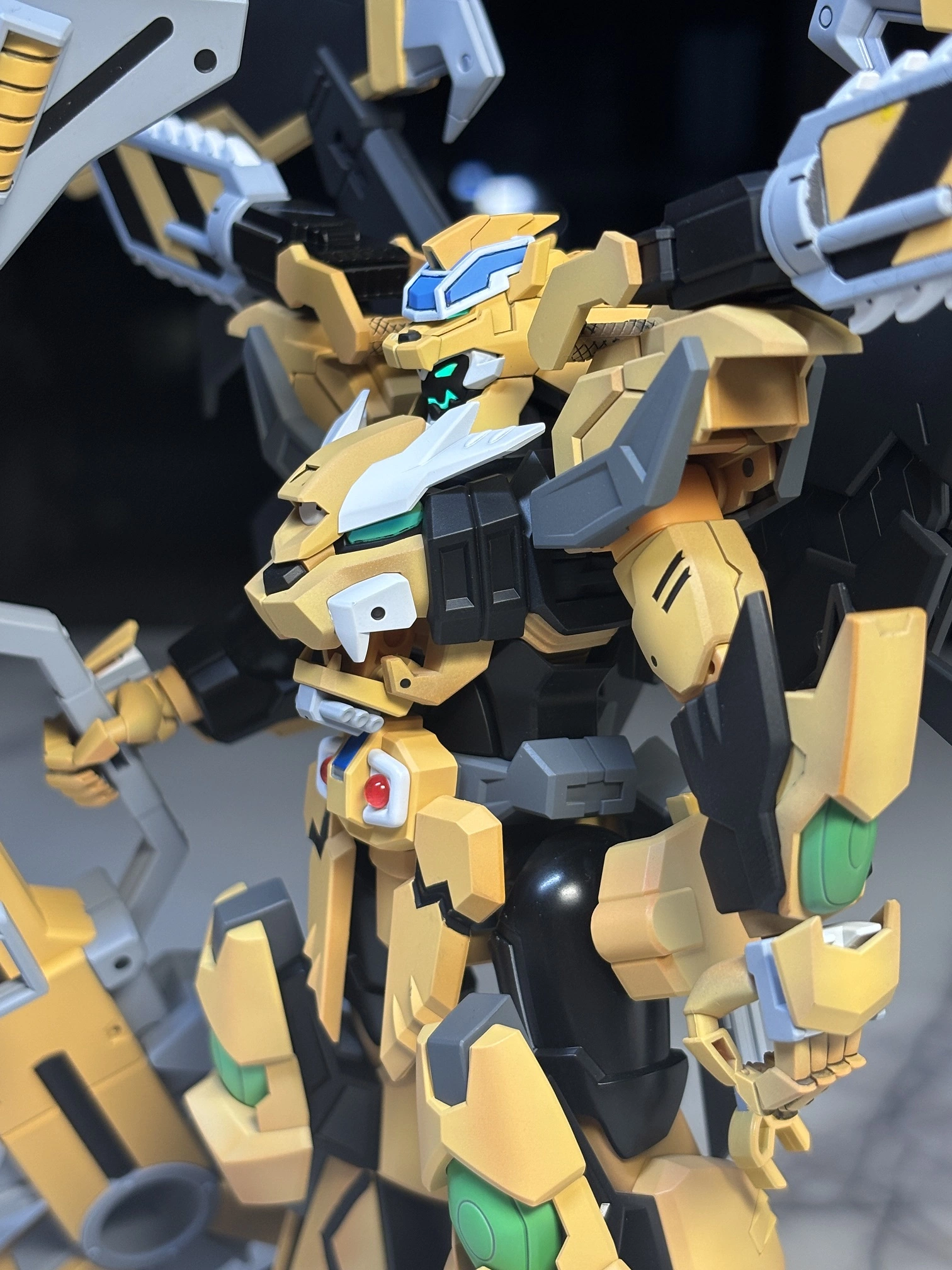gunleon_01.webp